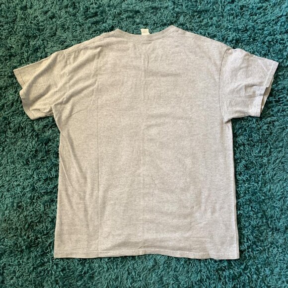 Gildan Men's Grey T-shirt - Picture 2 of 3